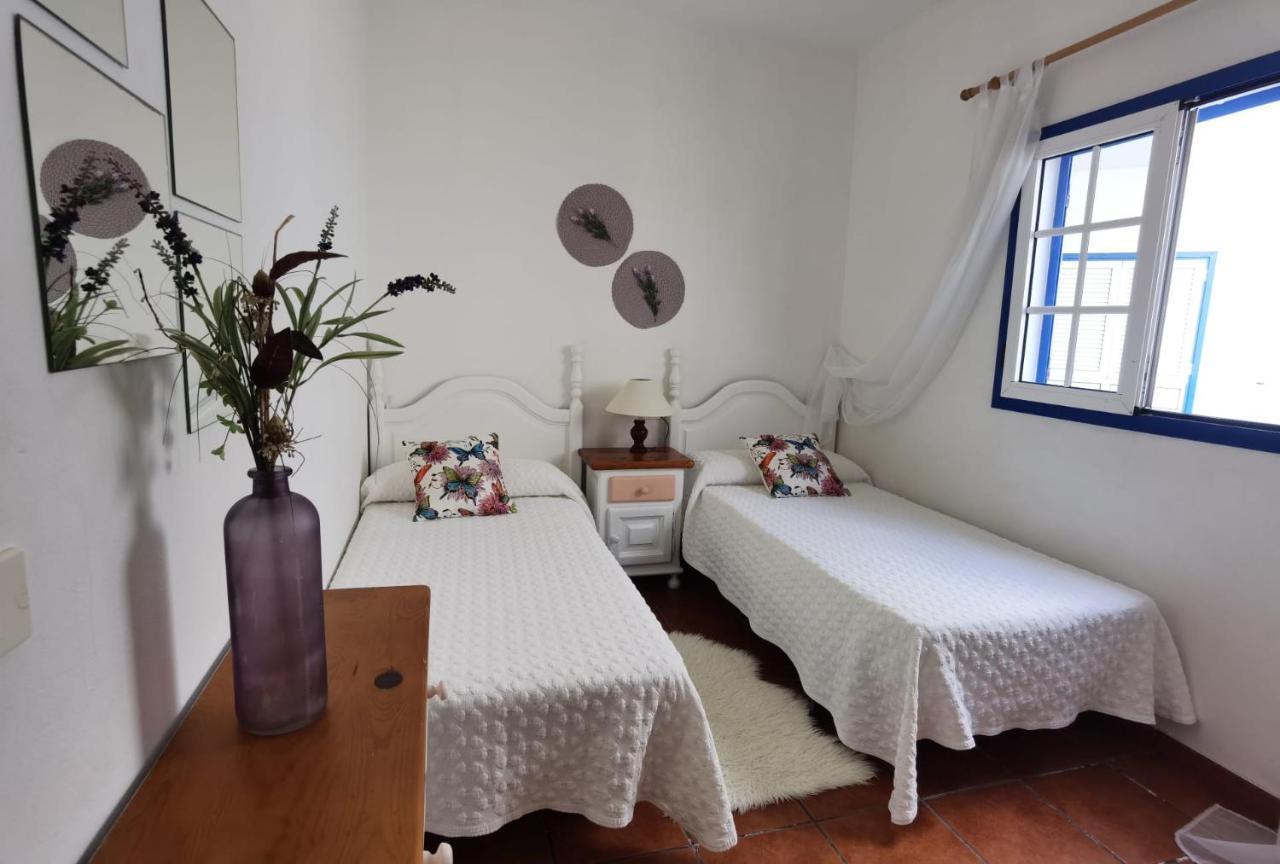 Apartamentoscasajulia La Santa Buitenkant foto