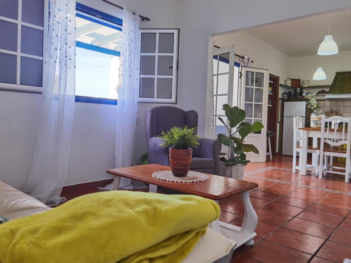 Apartamentoscasajulia La Santa Buitenkant foto